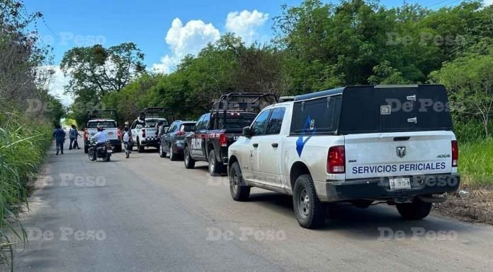 Police investigation scene related to triple homicide in Dzilam González