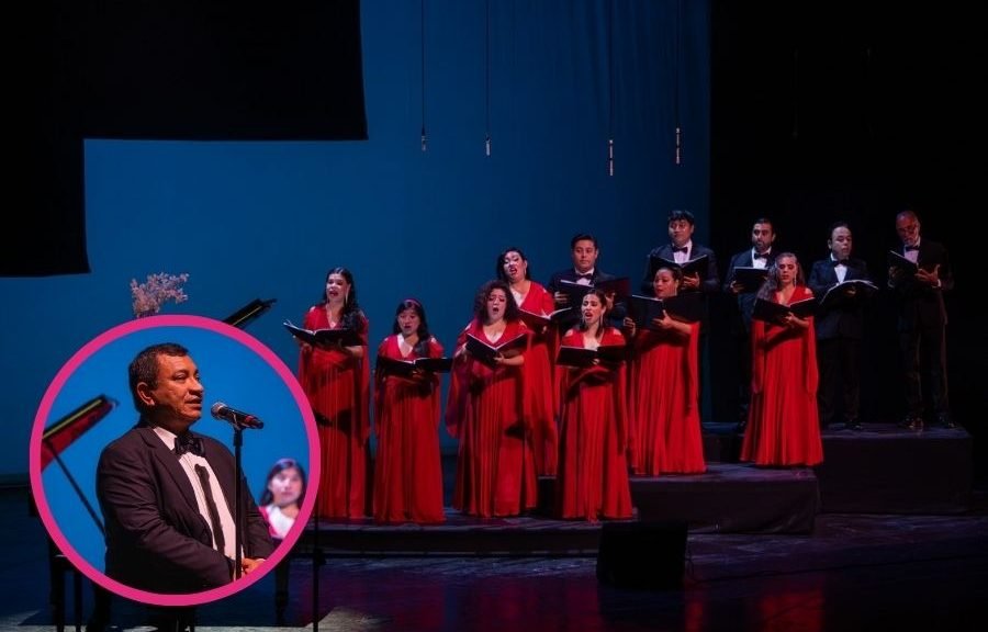 A choir performing on stage, representing the potential international choir festival in Cancún