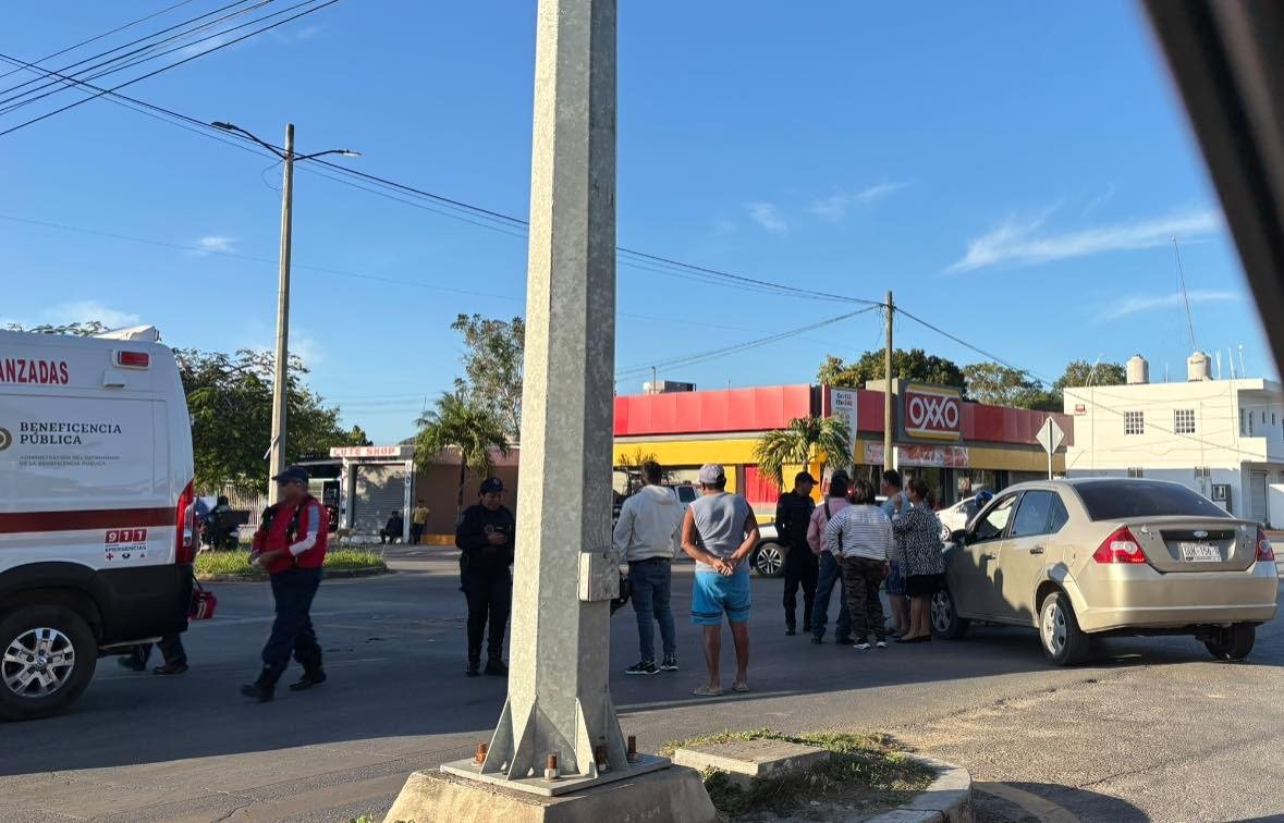 Emergency responders at the scene of a traffic accident in Chetumal, Mexico