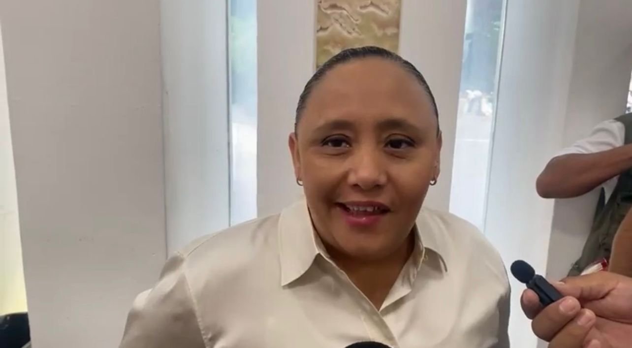 Cristina Torres, Secretary of Government of Quintana Roo, speaking at an event