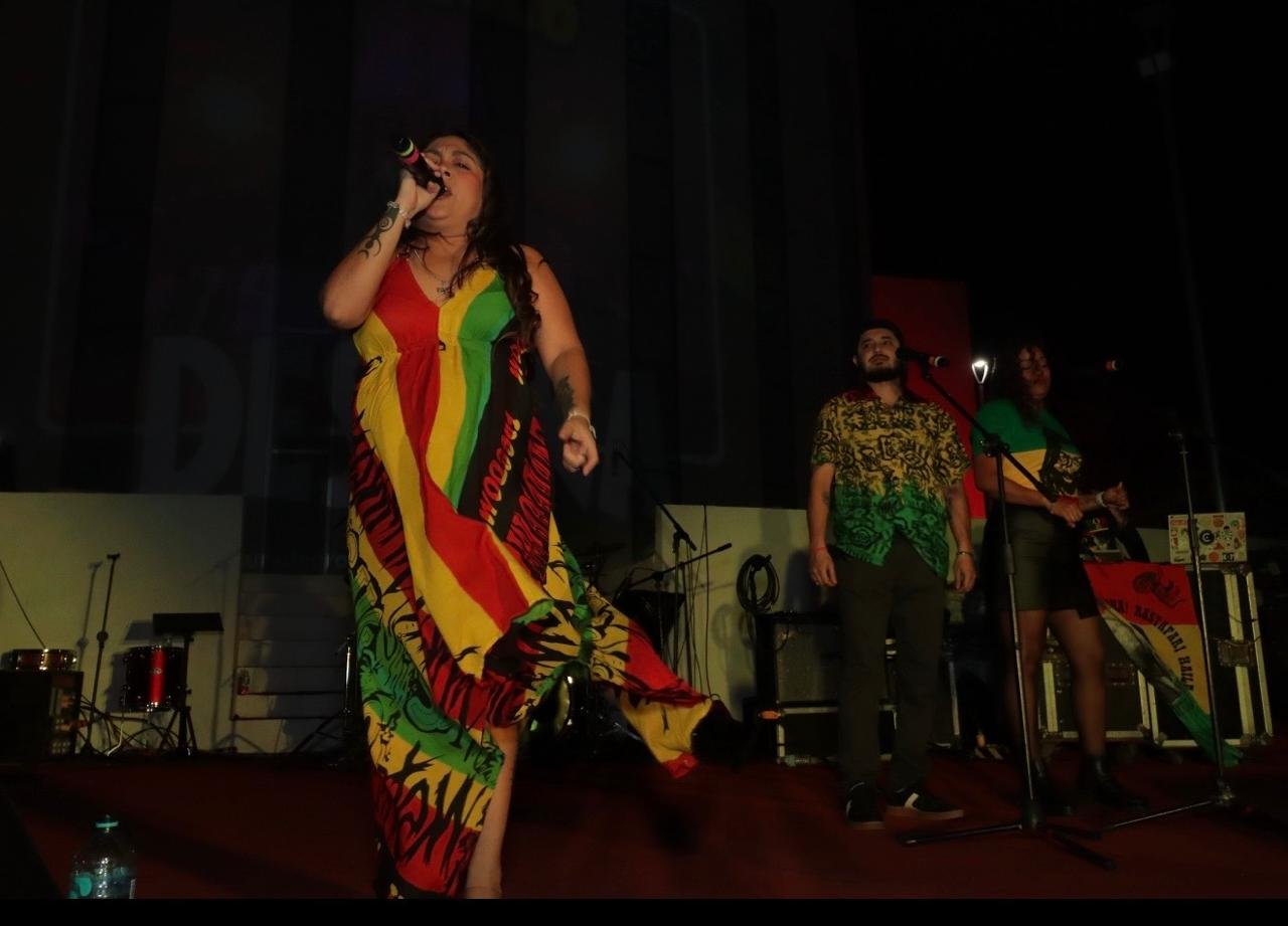 Singer Despika performing on stage at the Reggae Fest in Chetumal, Mexico