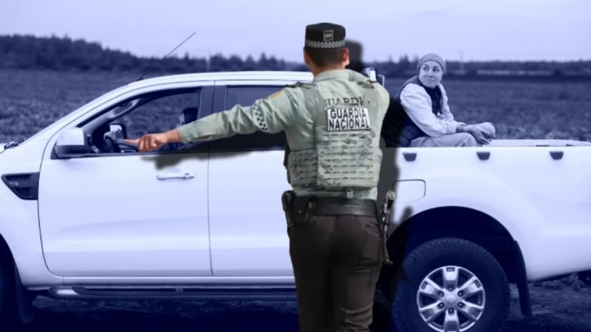 A pickup truck driving on a Mexican federal highway