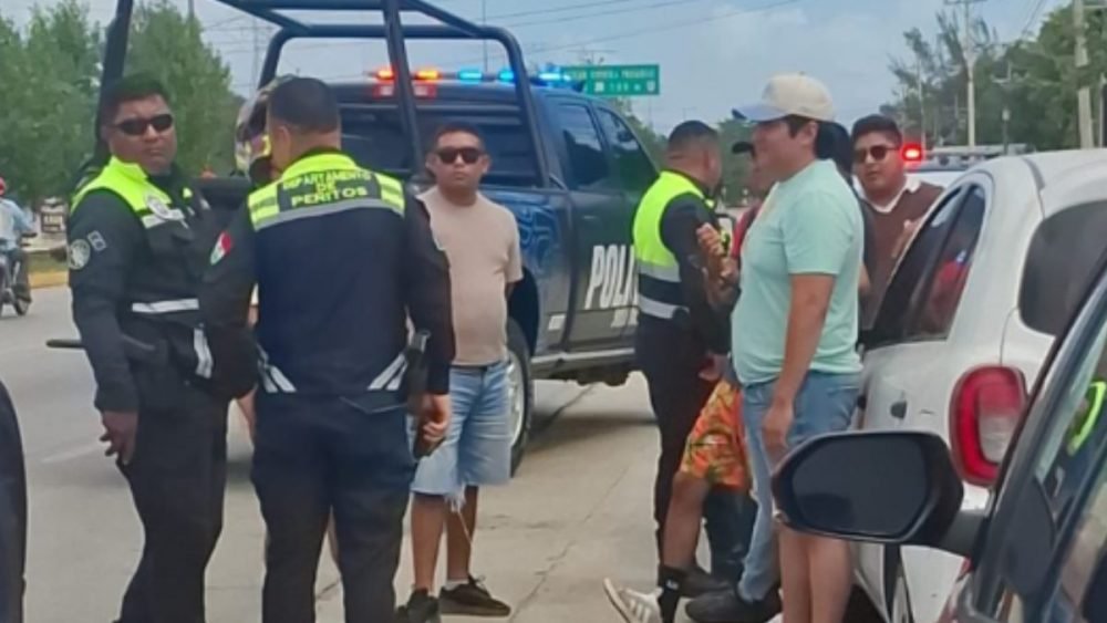 Aerial view of Federal Highway 307 in Playa del Carmen, Mexico, where a dispute between taxi and ride-hail drivers occurred
