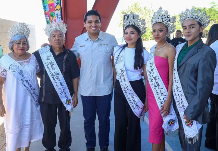 Officials present the Puerto Aventuras Carnival 2026 program in Playa del Carmen