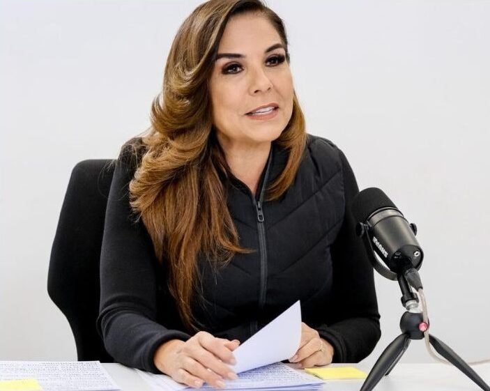 Quintana Roo Governor Mara Lezama speaking at an event
