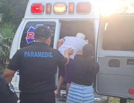 Emergency services respond to a machete attack in Tulum's Yokolkin neighborhood