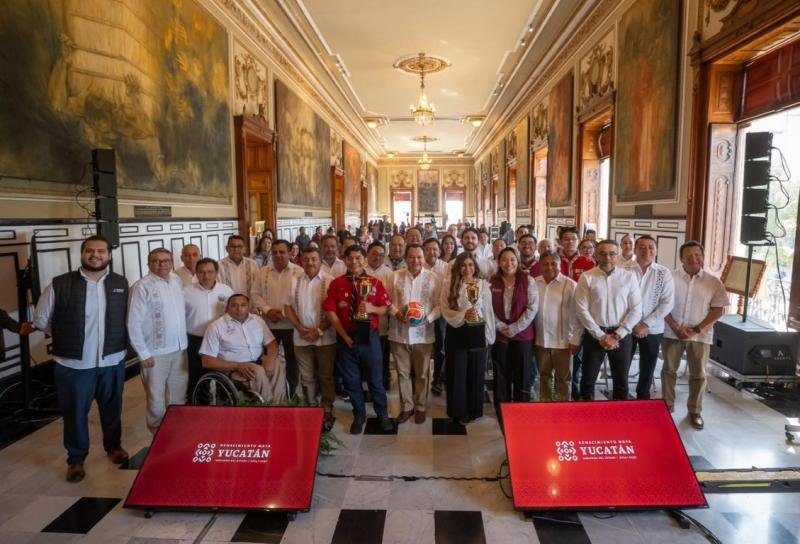 Yucatan Governor Joaquin Diaz Mena presents the six Social World Cup 2026 tournaments