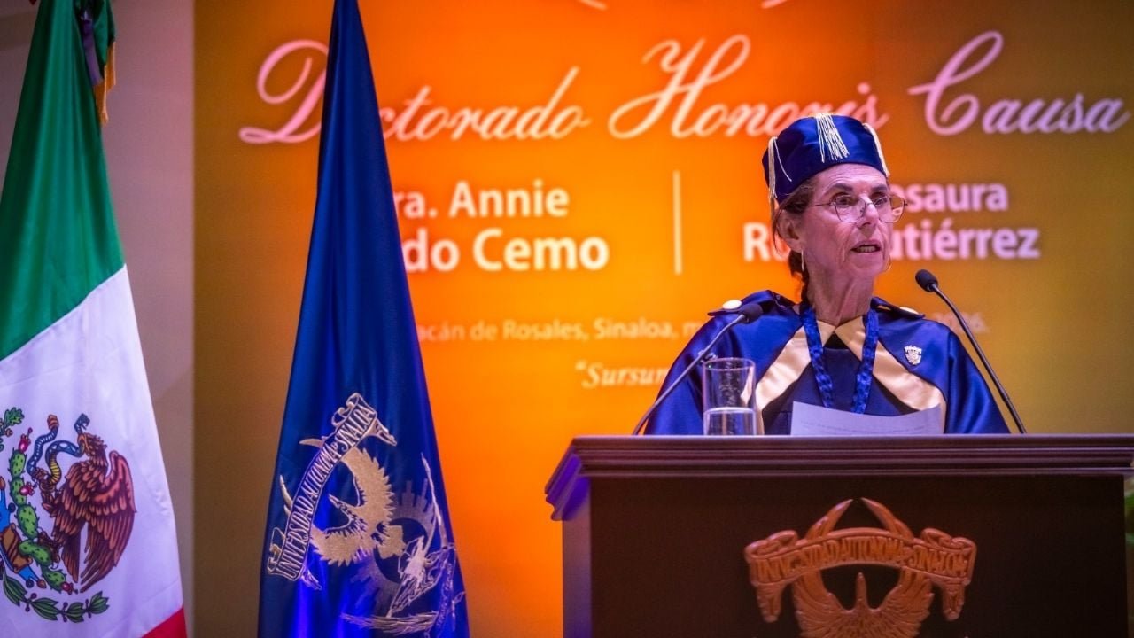 Annie Pardo Cemo during the honorary doctorate ceremony at the University of Sinaloa