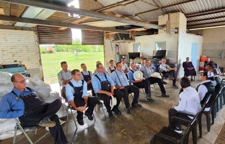 Bacalar officials meeting with Mennonite community representatives about environmental program