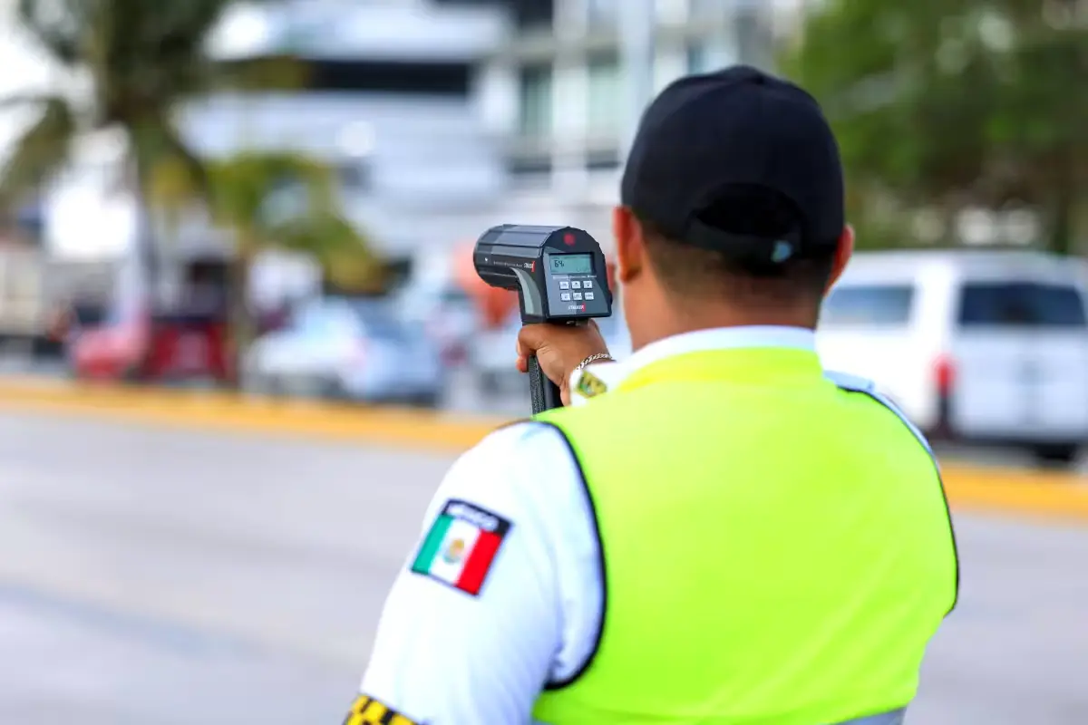 Authorities in Cancún warn drivers about fraudulent messages claiming to be traffic tickets