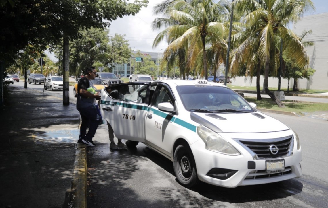 Rubén Carrillo Buenfil, secretary general of the Andrés Quintana Roo Taxi Union in Cancún, speaks about fleet modernization.