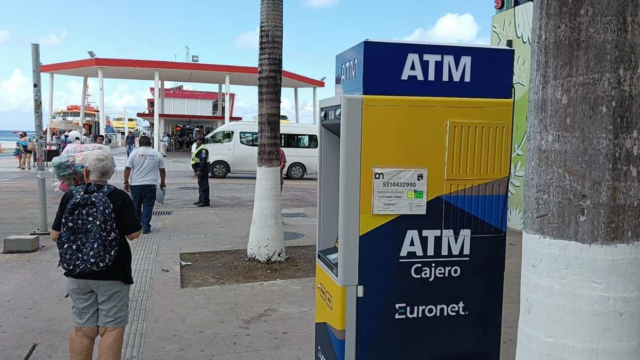 Azalia Belem Gurigutia Be, Cozumel councilor, questions authorization of new ATMs in the city center