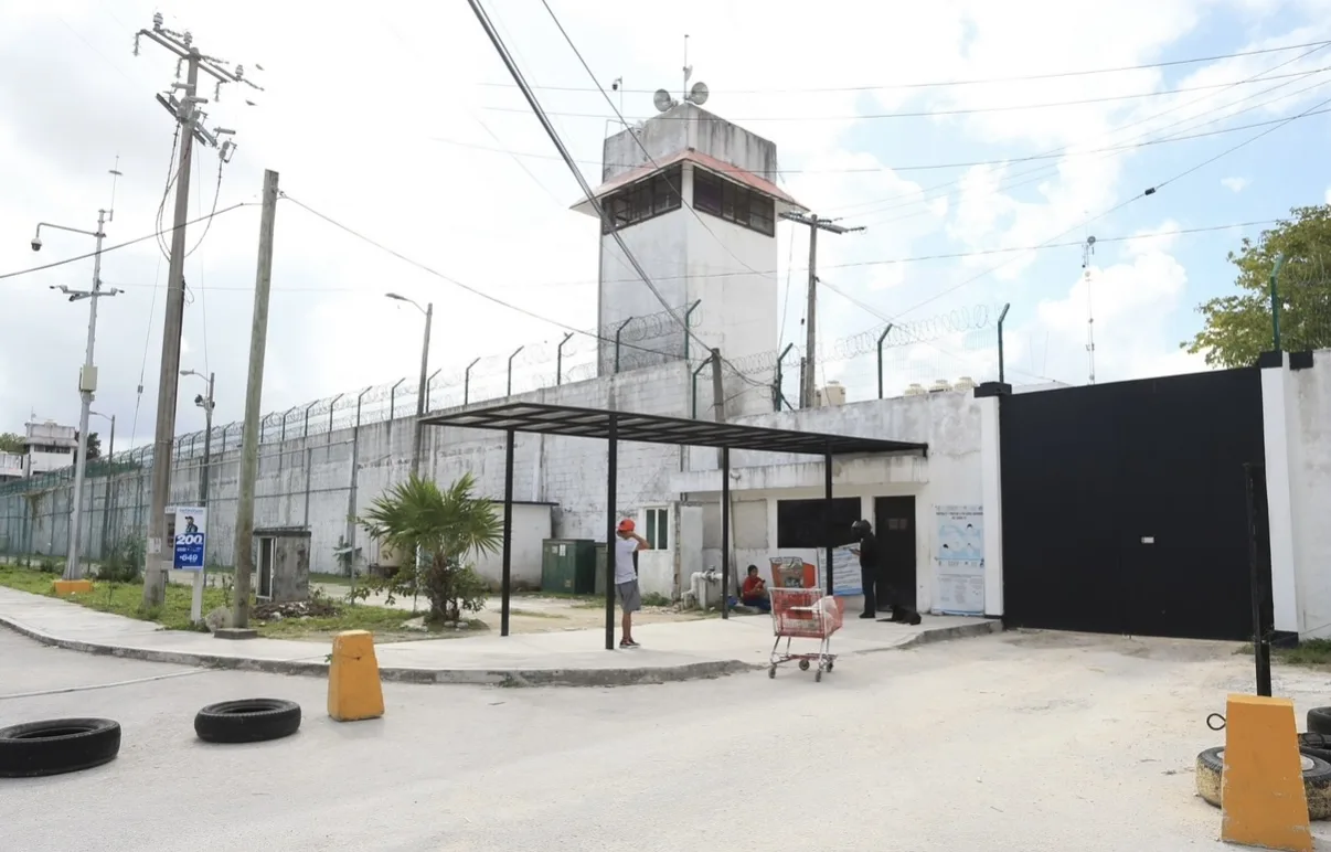 Officials discuss prison certification efforts in Quintana Roo