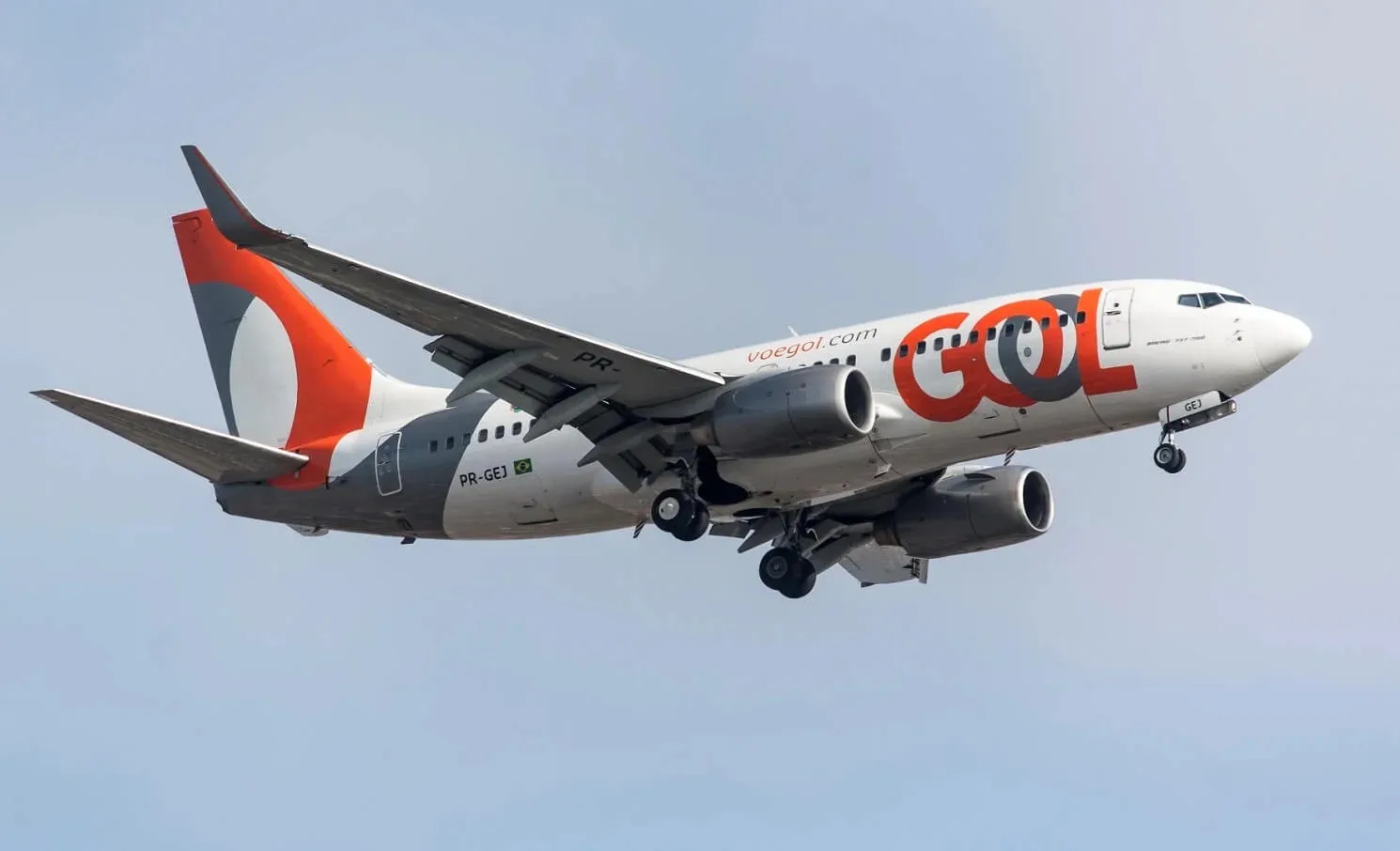 A promotional image for Gol Airlines' new direct flight route between Cancún, Mexico, and Brasilia, Brazil.