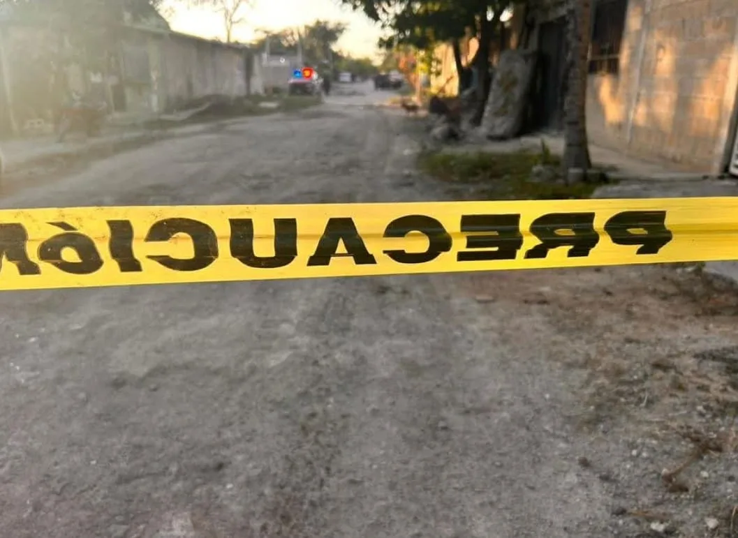 A vehicle at a crime scene in Puerto Morelos, Quintana Roo, following the shooting of Hugo Valdez