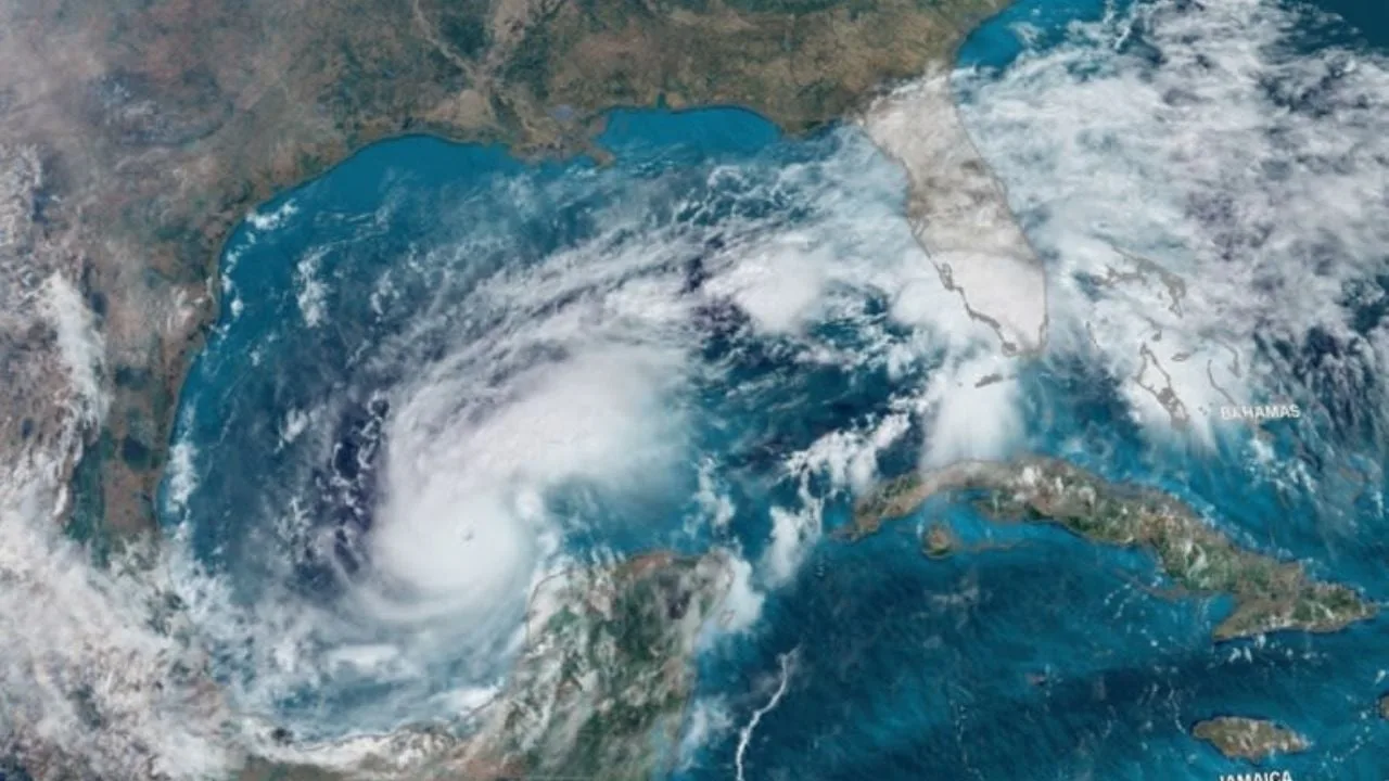 Graphic showing the 2026 hurricane names for the Atlantic and Pacific basins