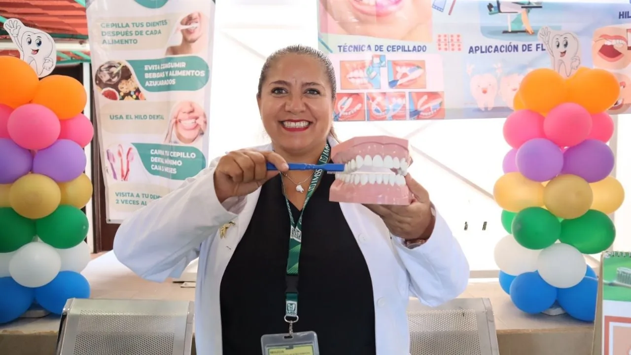 A promotional image for the IMSS Quintana Roo Oral Health Fair showing dental care information