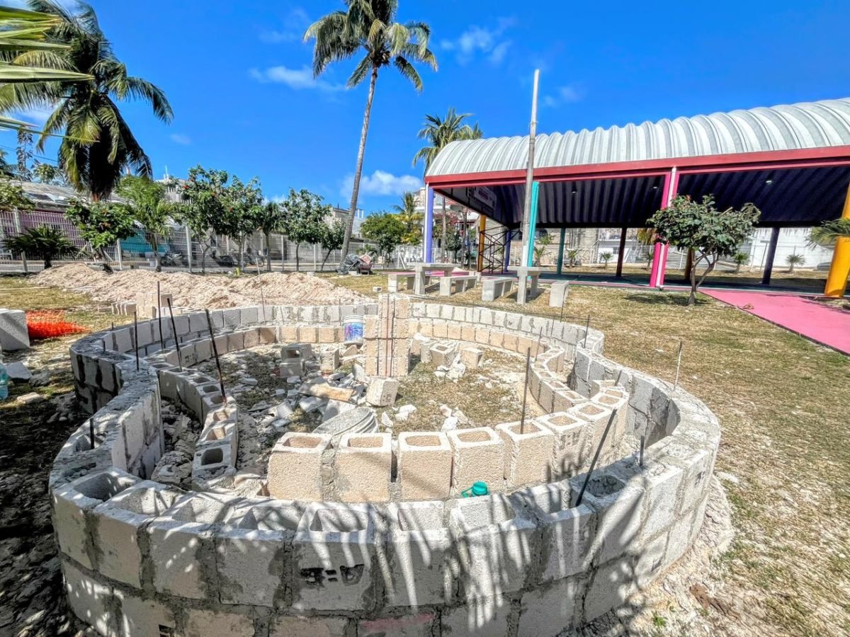 Construction site of the new youth recreation area in La Gloria neighborhood, Isla Mujeres