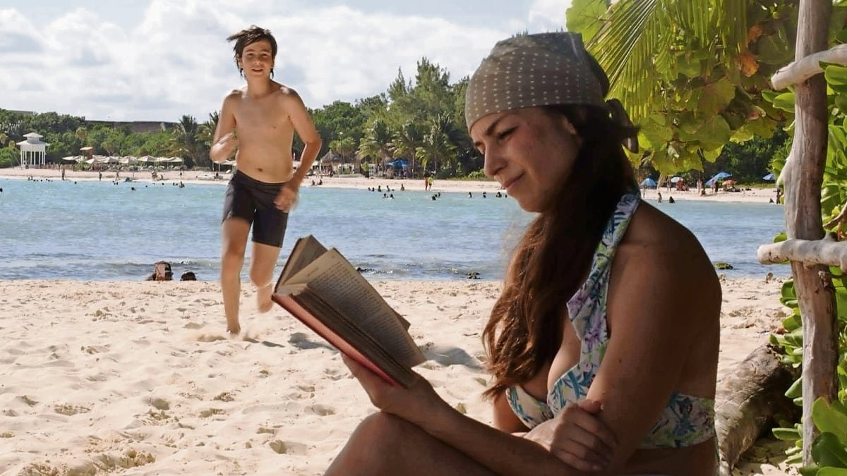 A scene from the Mexican film 'Piratas de Arena' showing children in the Tulum jungle