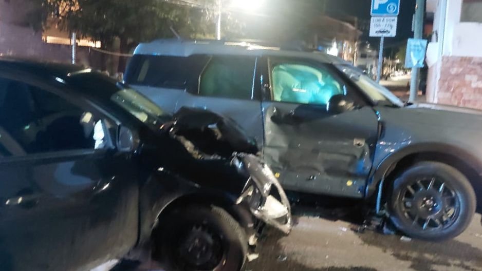 Damaged vehicles at the scene of a collision in Playa del Carmen