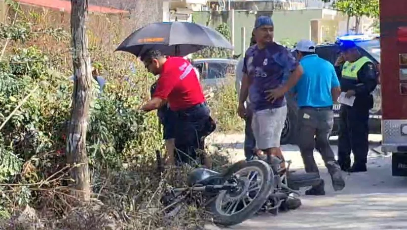 Emergency responders at the scene of a vehicle accident in Playa del Carmen, Quintana Roo