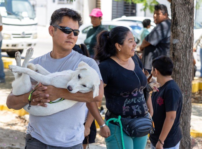 Kandy Mendoza, Secretary of Sustainable Environment and Climate Change, speaks at the closing event of the rabies vaccination campaign in Playa del Carmen.