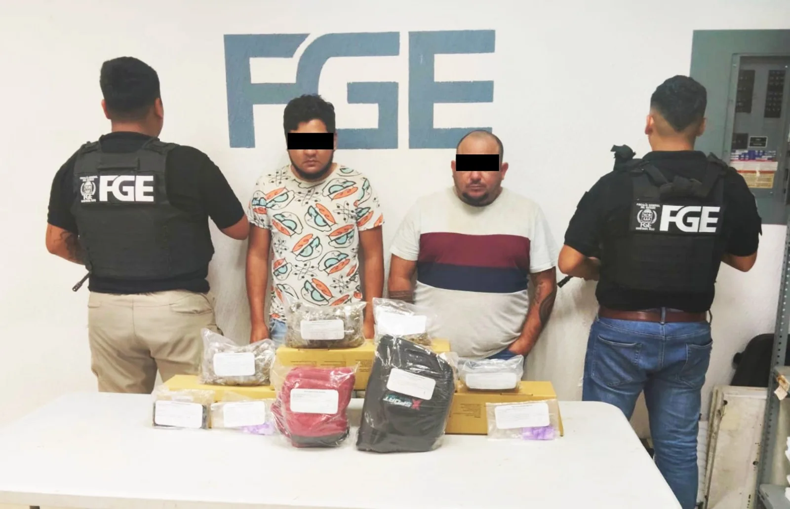 Police operation in Playa del Carmen related to vehicle fraud investigation