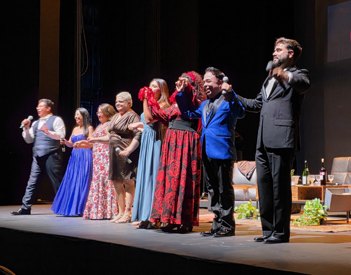 Performers on stage at the Tenorísimo: Pasión Latina concert at Teatro de la Ciudad in Cancún