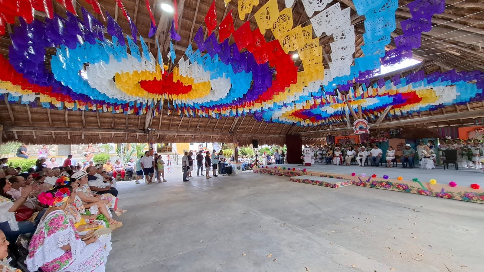 Community members and officials at the presentation of the 178th Santa Cruz de Sabán festival program in Cozumel