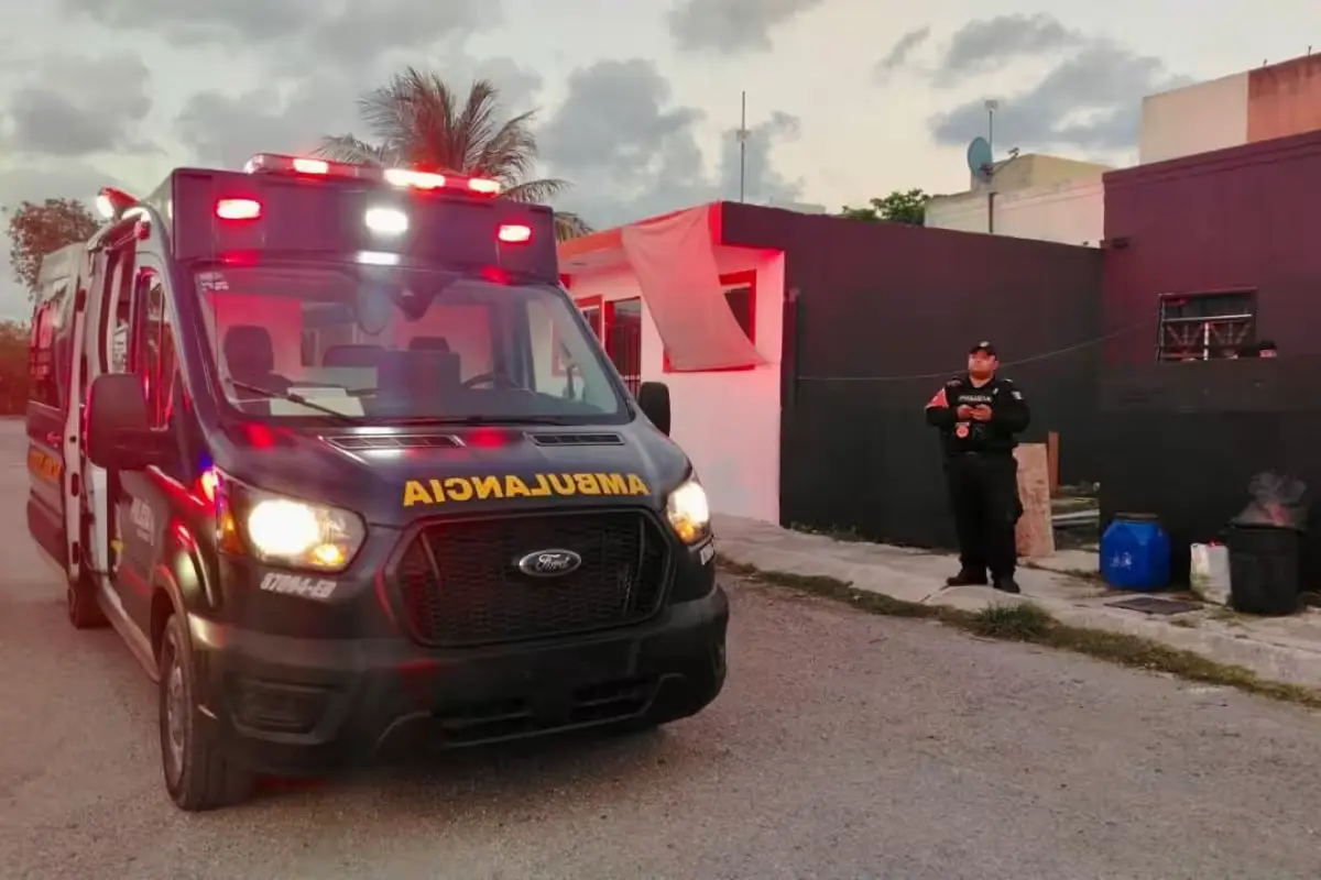 Emergency services vehicles and personnel at the scene in Playa del Carmen