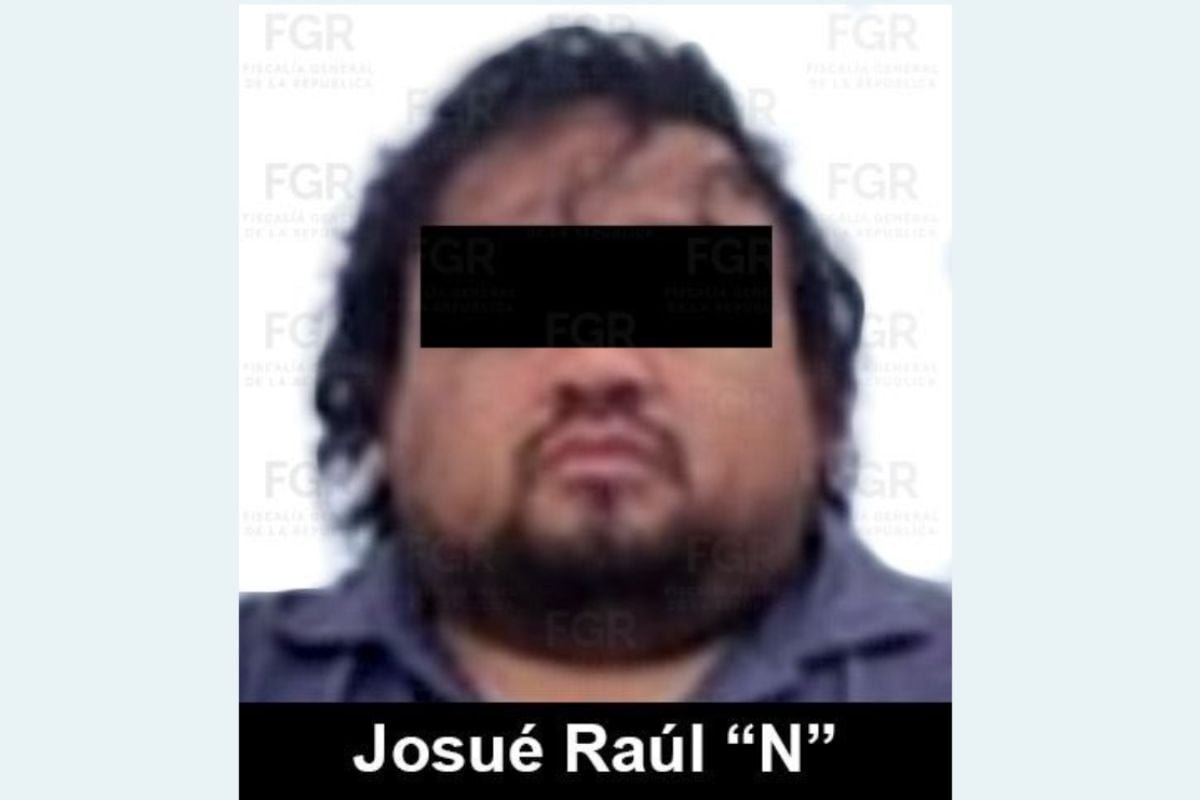 Photo from the Federal Prosecutor's Office showing evidence seized during the arrest operation in Kanasin, Yucatan