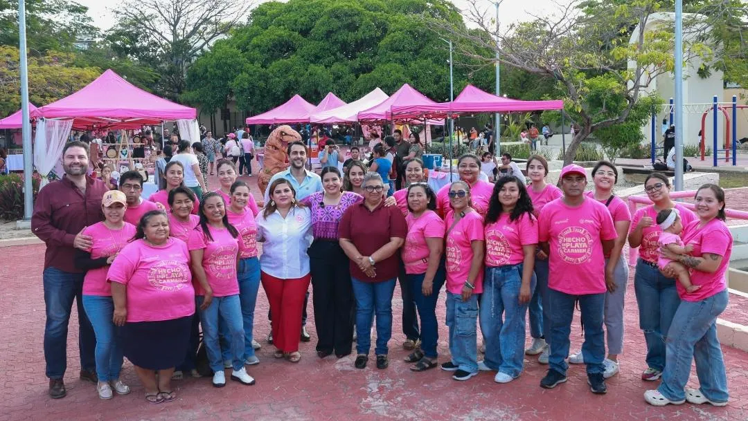 Officials and vendors at the inauguration of the Hecho en Playa market in Playa del Carmen