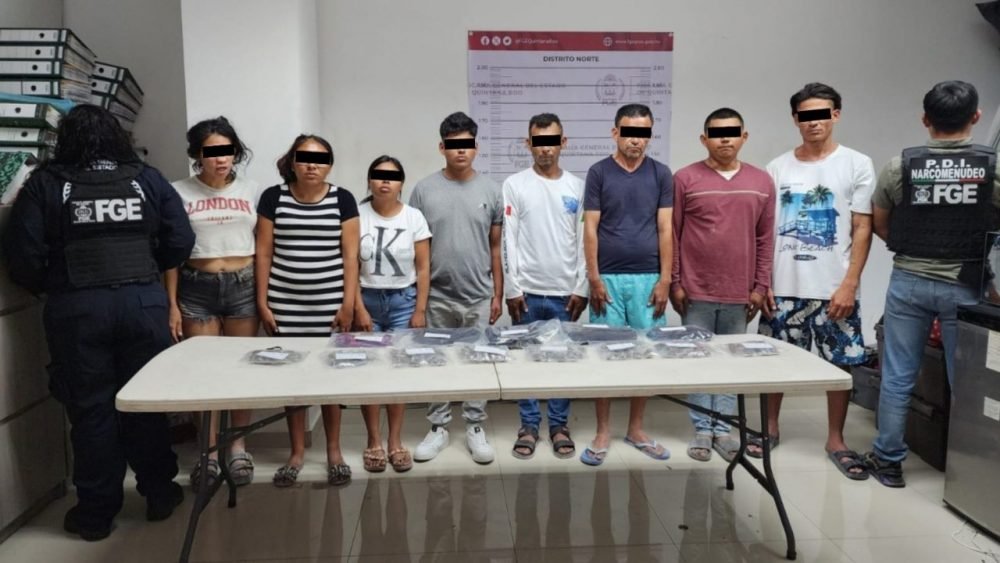 Police operation in Holbox leading to eight arrests for alleged drug sales