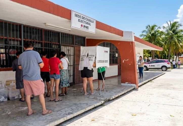 Linger Mendez, founder of Cancun Pride, speaks about LGBTQ+ electoral representation