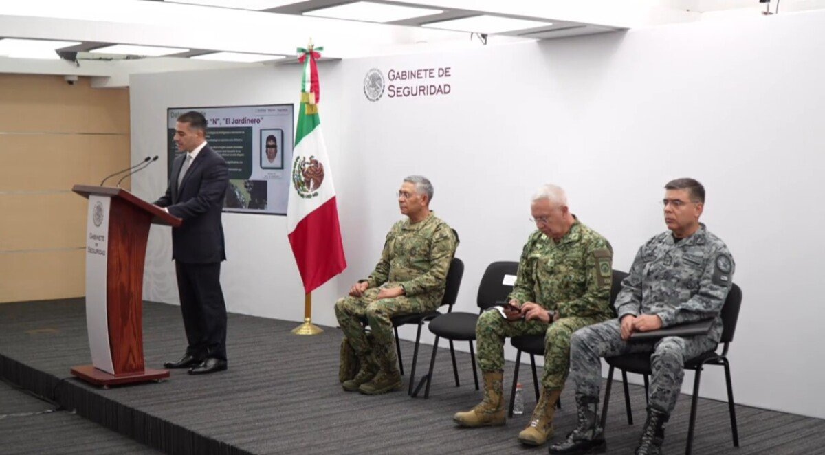 Mexican security officials at a press conference announcing the arrests of CJNG leaders