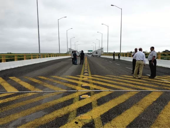 Aerial view of the Nichupté vehicular bridge in Cancún, Quintana Roo