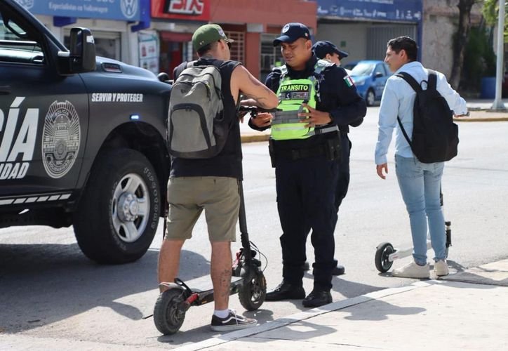 A scooter on Federal Highway 307 in Playa del Carmen, where a fatal accident occurred