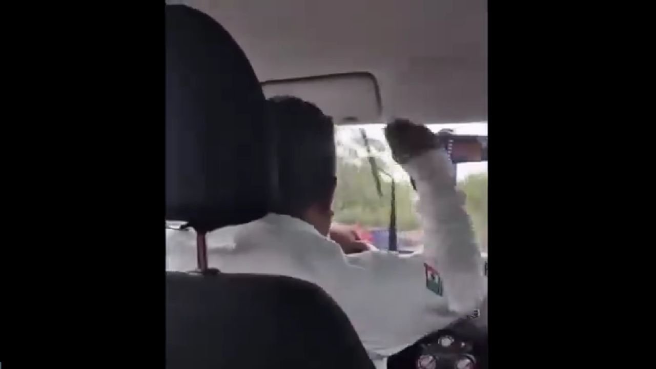 A taxi in Playa del Carmen, Mexico, with the driver's license suspended after threatening tourists over a fare dispute.