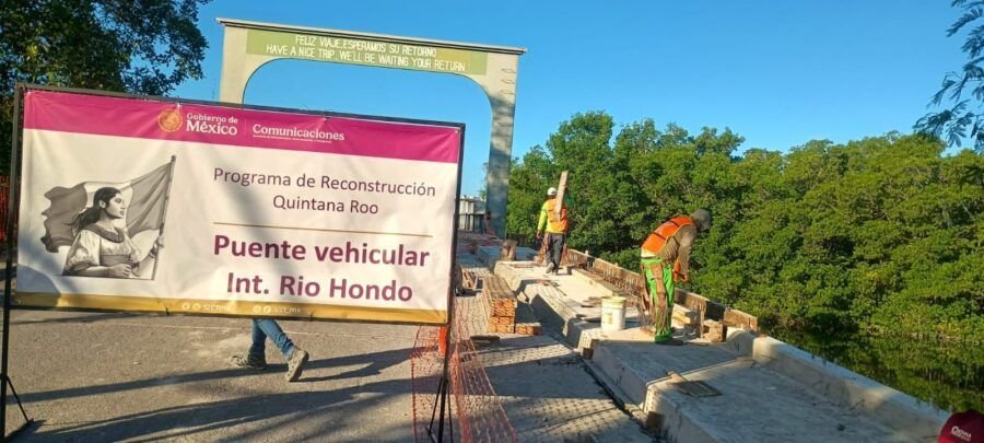 View of the Rio Hondo International Bridge connecting Mexico and Belize