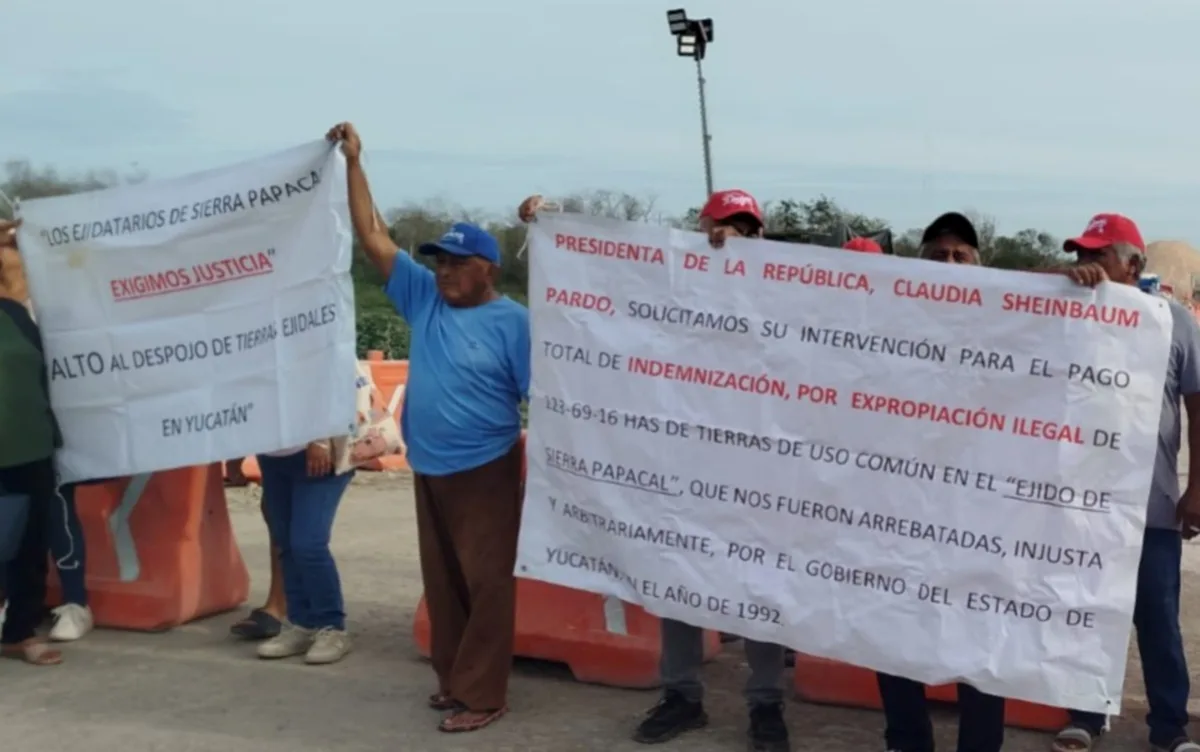 Farmers from Sierra Papacal protesting with signs near Maya Train construction site