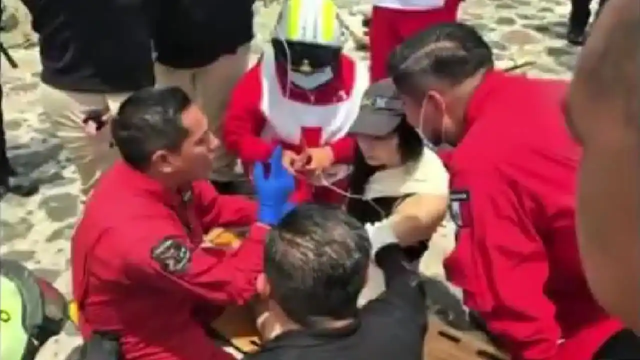 Medical personnel attend to injured people at the Teotihuacan archaeological site after a shooting on April 20, 2026.