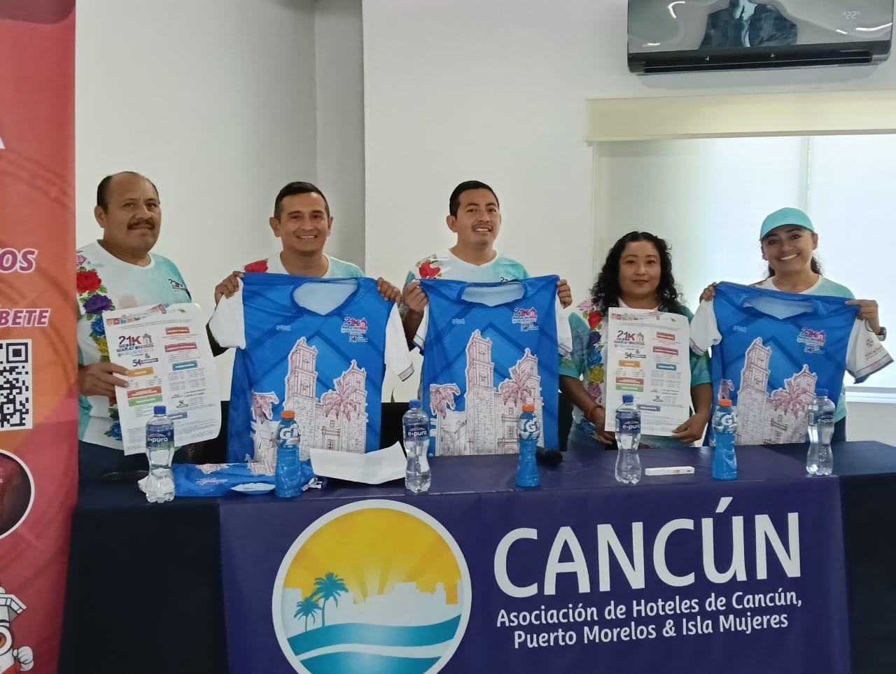 Organizers present the Valladolid Half Marathon routes at a press conference in Cancun