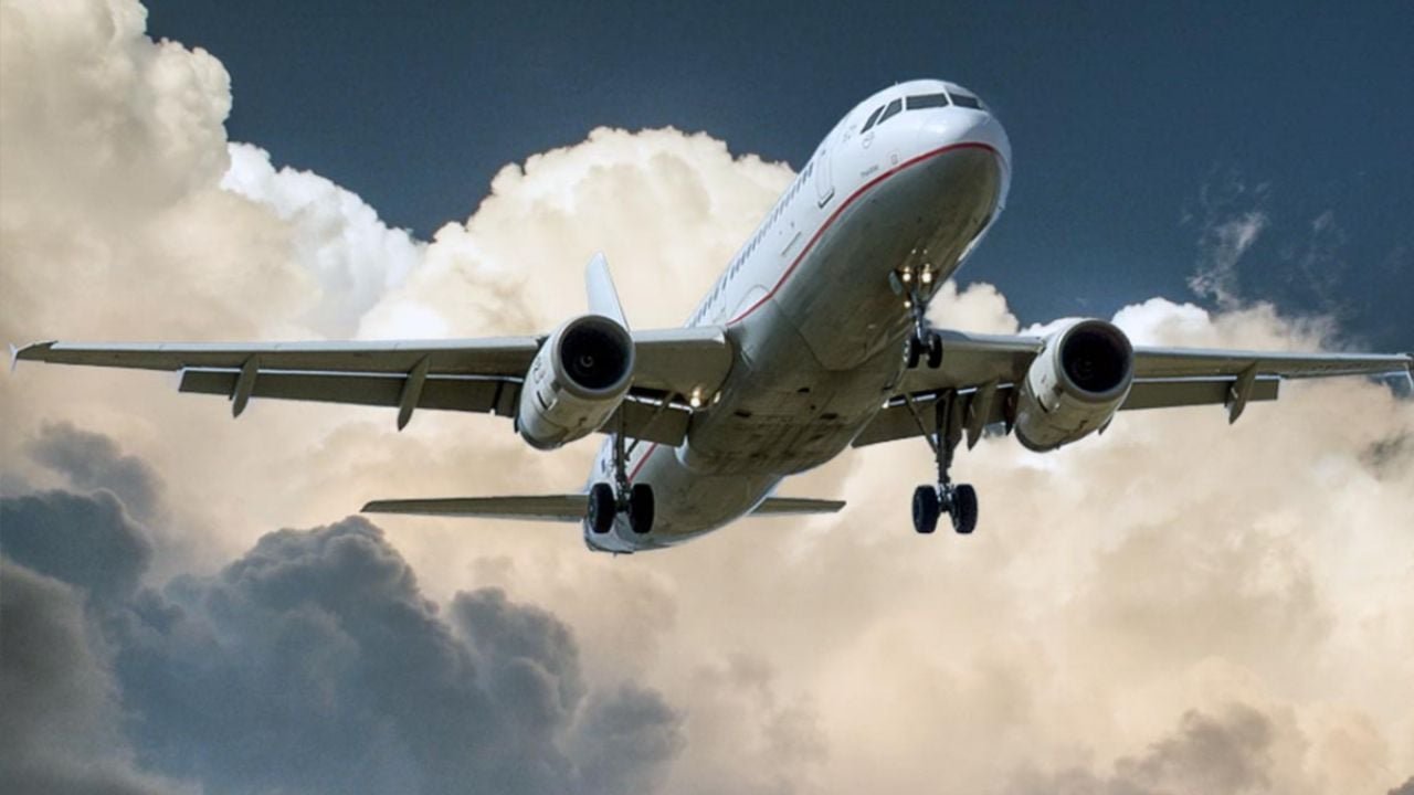 Map showing the new Viva Aerobus flight route between Cancún and Acapulco