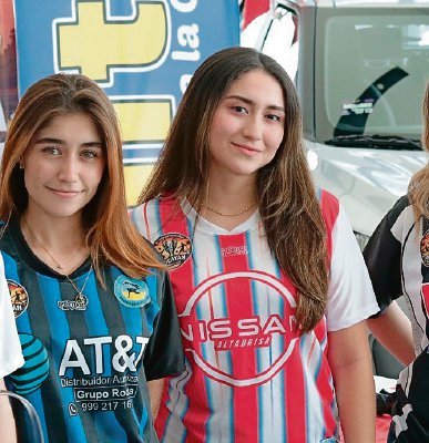 Uniforms for the 11th Yucatan Beach Soccer Cup presented in Progreso