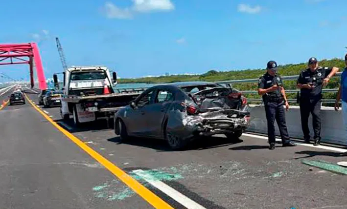 A car on the Nichupte Bridge in Cancun after a minor accident
