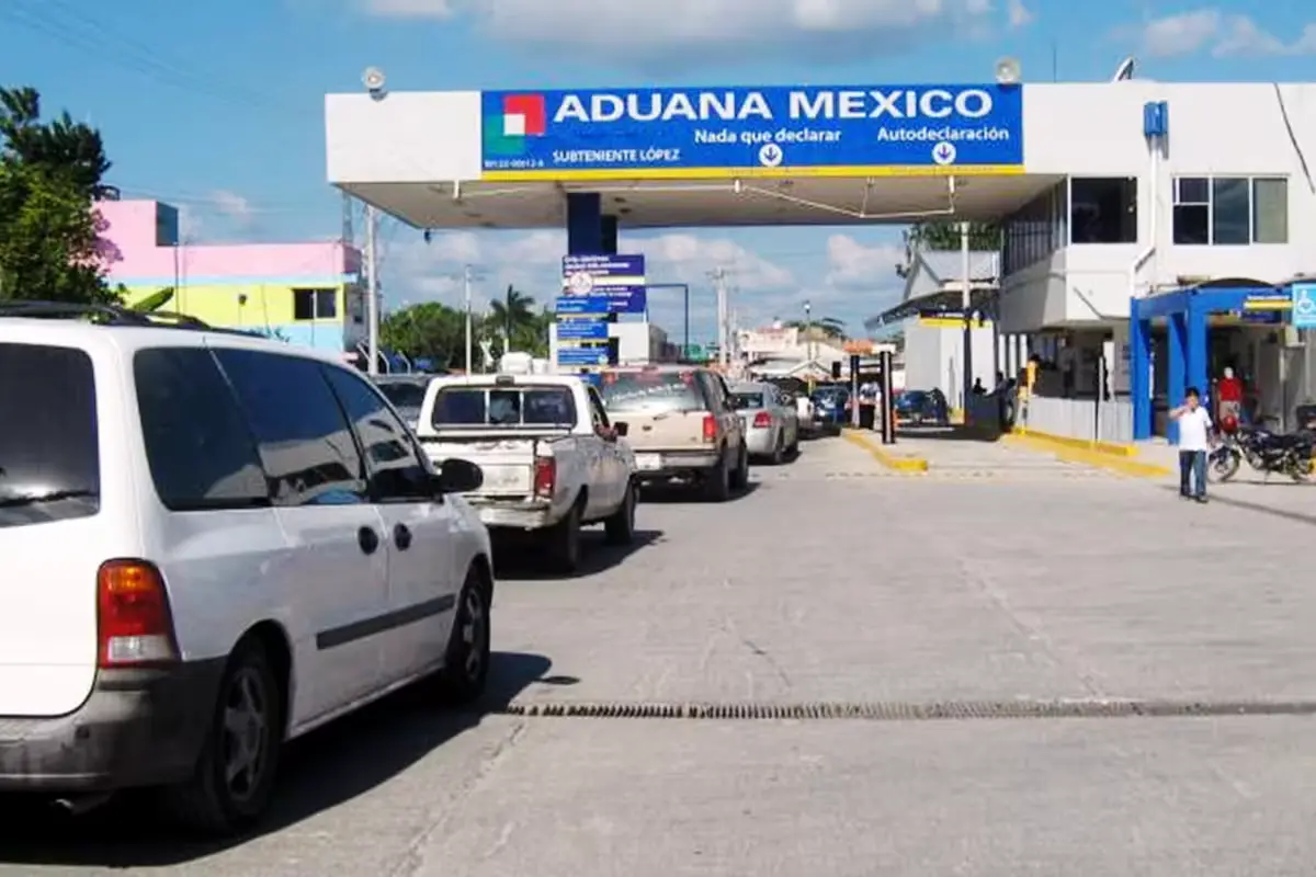 Merchants in Chetumal, Quintana Roo, express concern over declining Belizean visitors due to migration fees.