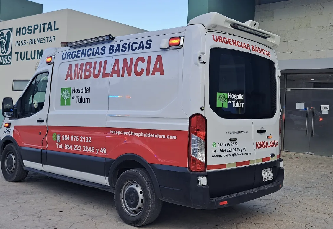 Emergency response scene in Tulum after a girl's hand was caught in a tortilla grinder