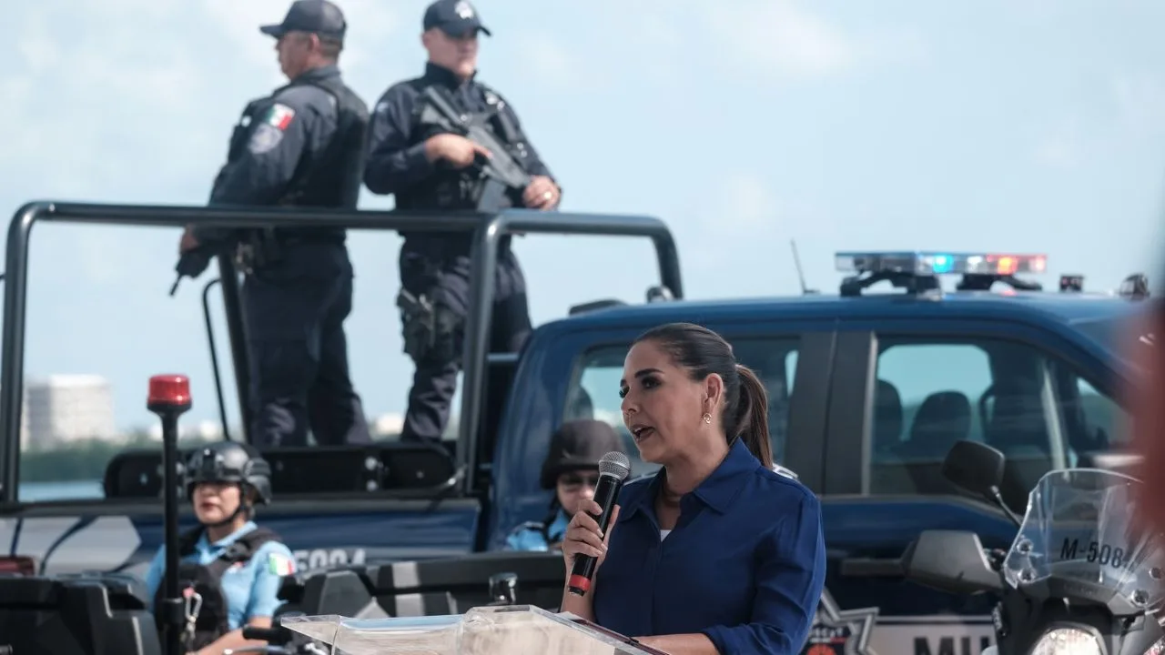 Governor Mara Lezama speaking at a security event in Quintana Roo