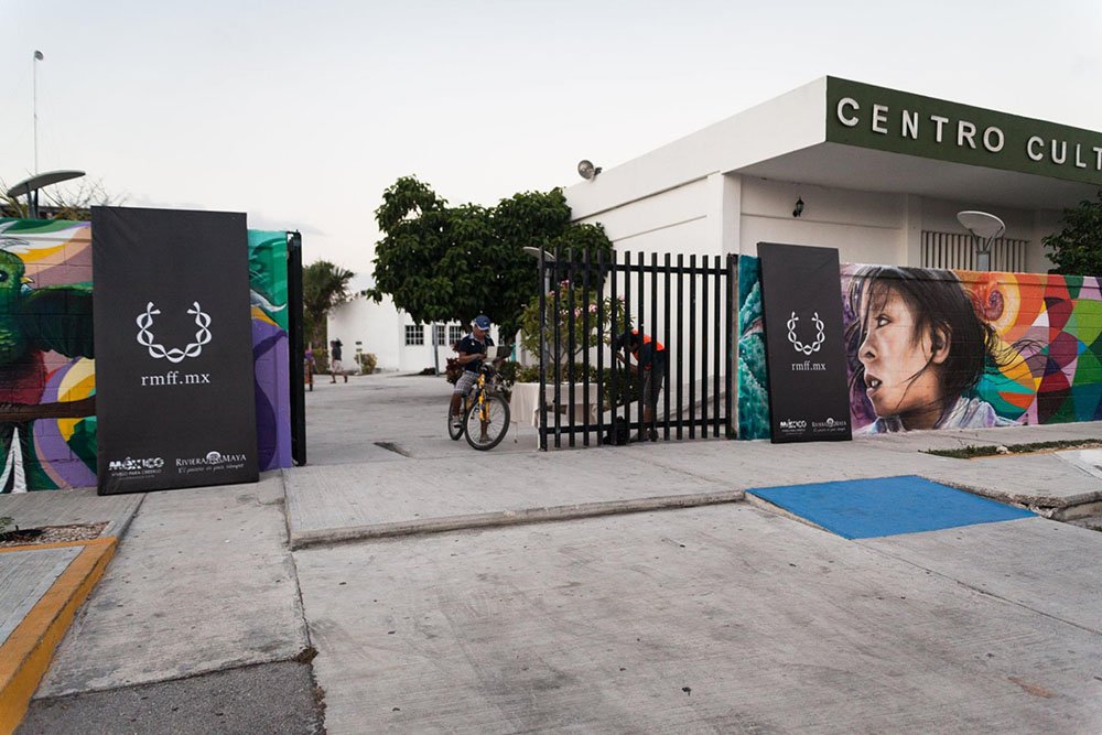 Exterior of the IMCAS building in Playa del Carmen