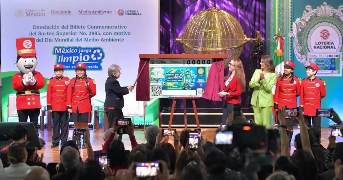 Loteria Nacional lottery ticket for World Environment Day featuring the slogan Mexico Juega Limpio